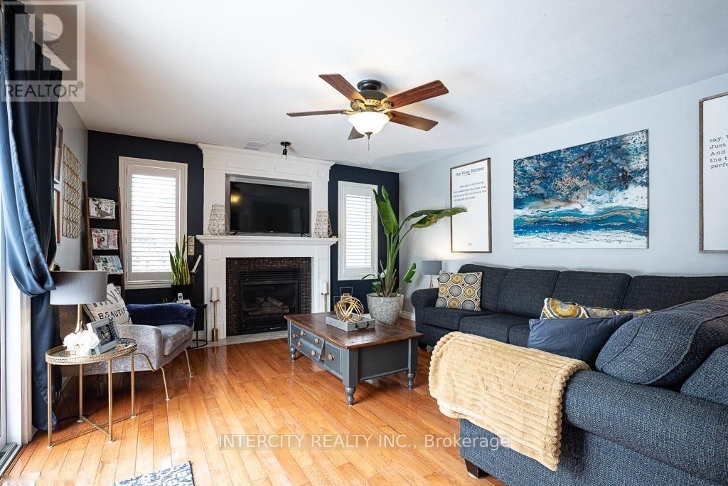 132 John Davies Drive E, Woodstock, Ontario  N4T 1N1 - Photo 14 - X12427253
