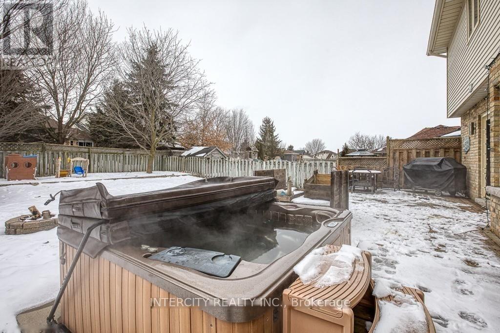 132 John Davies Drive E, Woodstock, Ontario  N4T 1N1 - Photo 32 - X12427253
