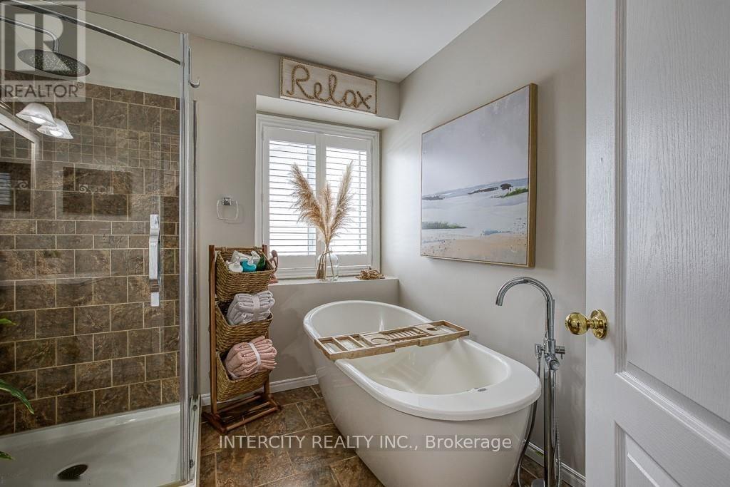 132 John Davies Drive E, Woodstock, Ontario  N4T 1N1 - Photo 21 - X12427253