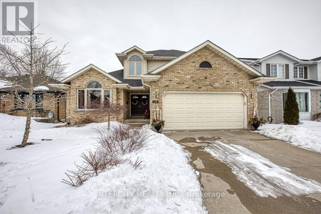 132 John Davies Drive E, Woodstock, Ontario  N4T 1N1 - Photo 3 - X12427253