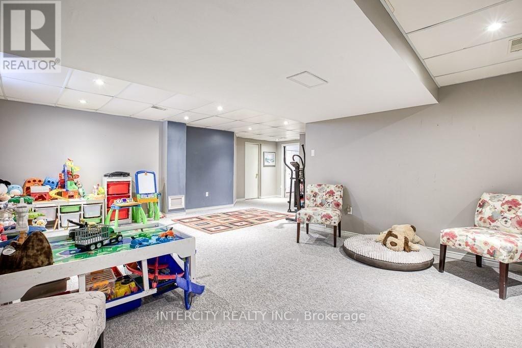 132 John Davies Drive E, Woodstock, Ontario  N4T 1N1 - Photo 27 - X12427253