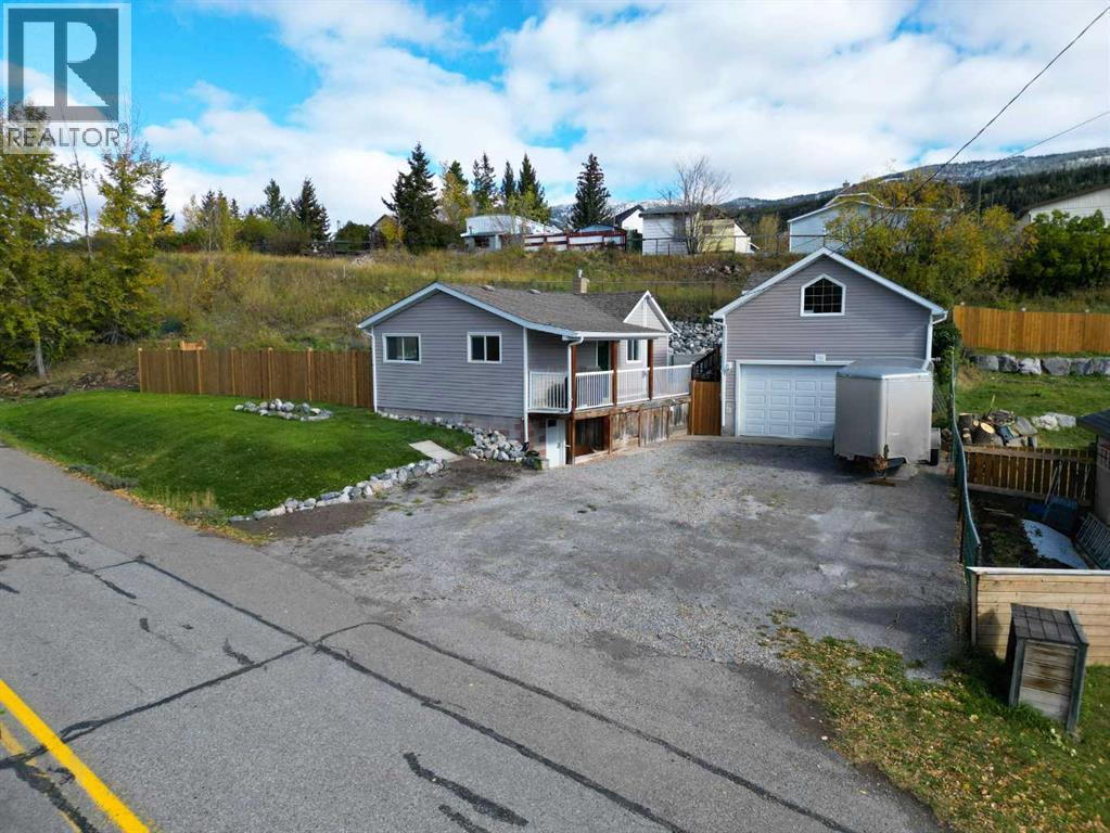 2702 27 Avenue, Bellevue, Alberta