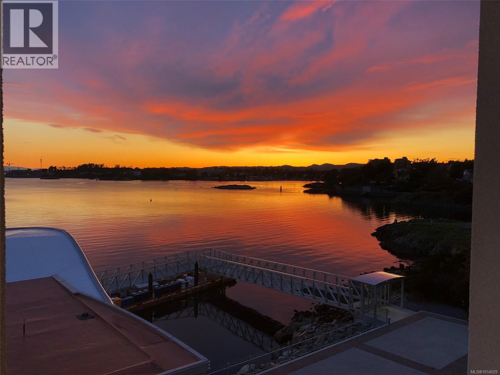 305 11 Cooperage Pl W, Victoria, British Columbia  V9A 7J9 - Photo 5 - 1014029