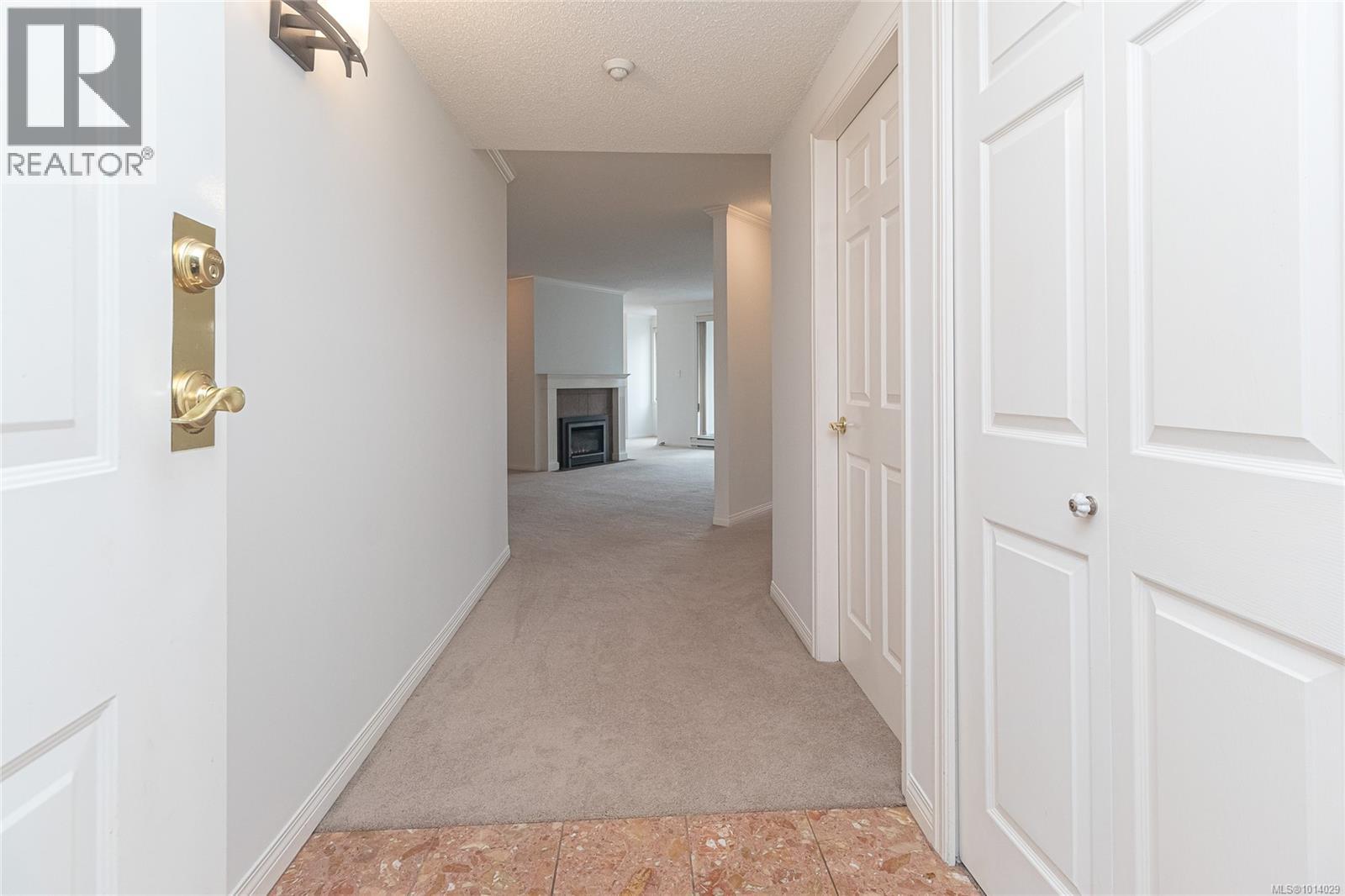 305 11 Cooperage Pl W, Victoria, British Columbia  V9A 7J9 - Photo 6 - 1014029