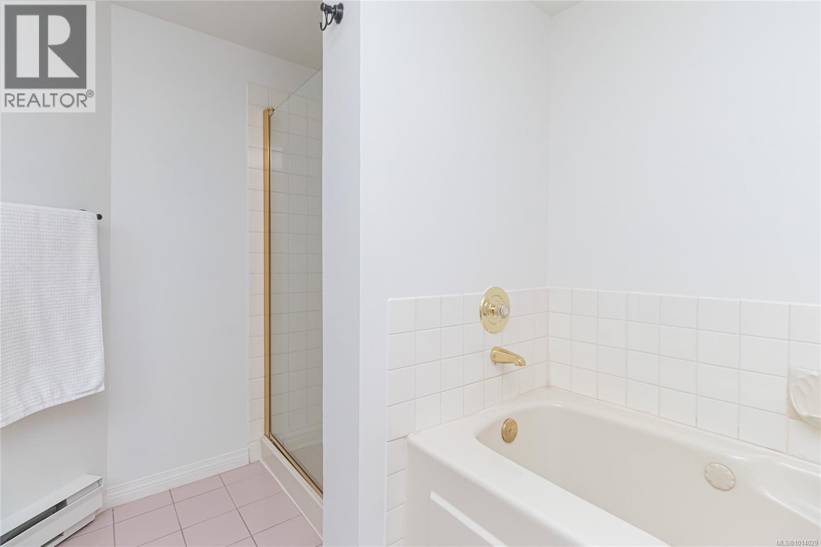 305 11 Cooperage Pl W, Victoria, British Columbia  V9A 7J9 - Photo 37 - 1014029