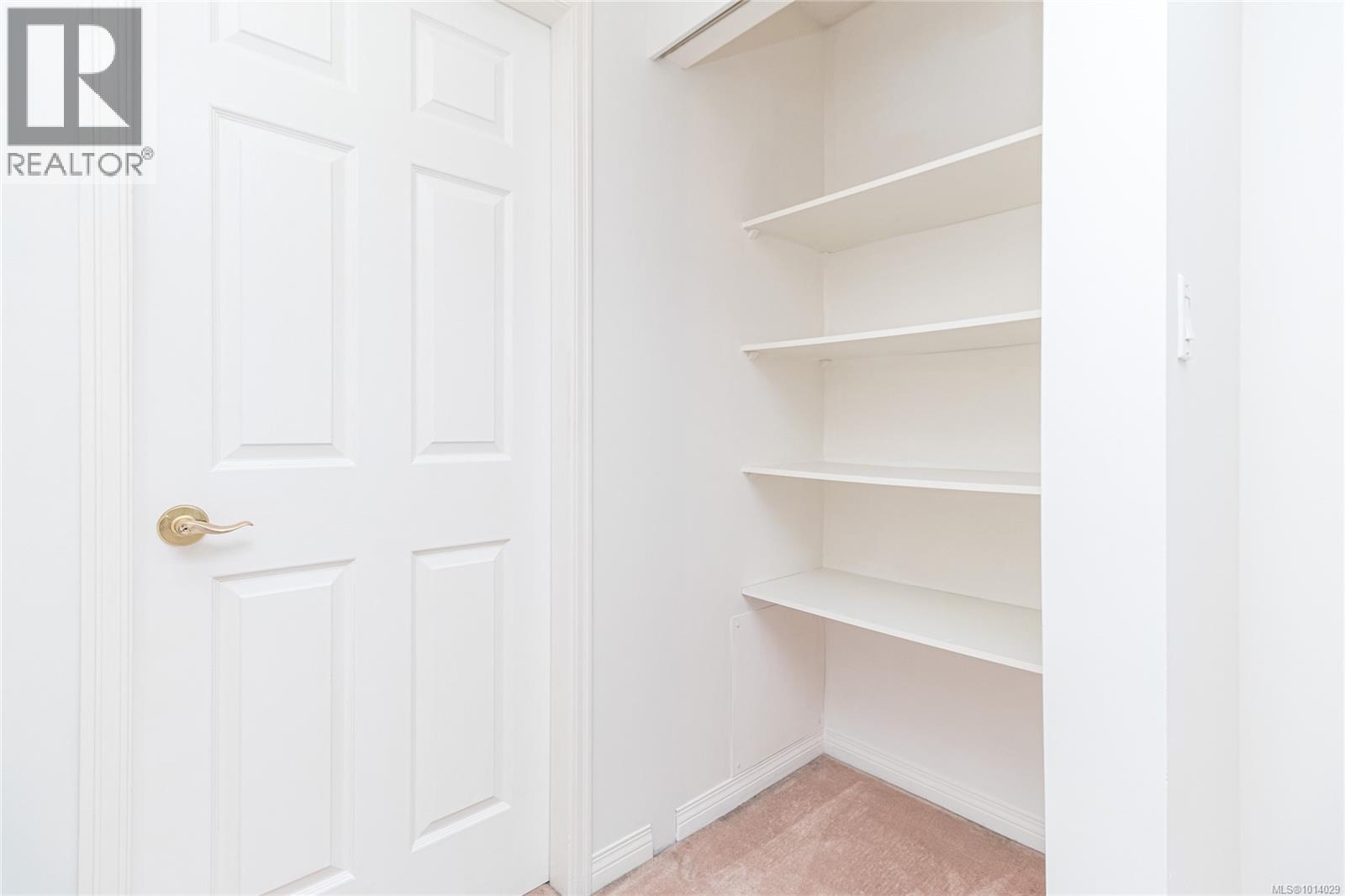 305 11 Cooperage Pl W, Victoria, British Columbia  V9A 7J9 - Photo 34 - 1014029