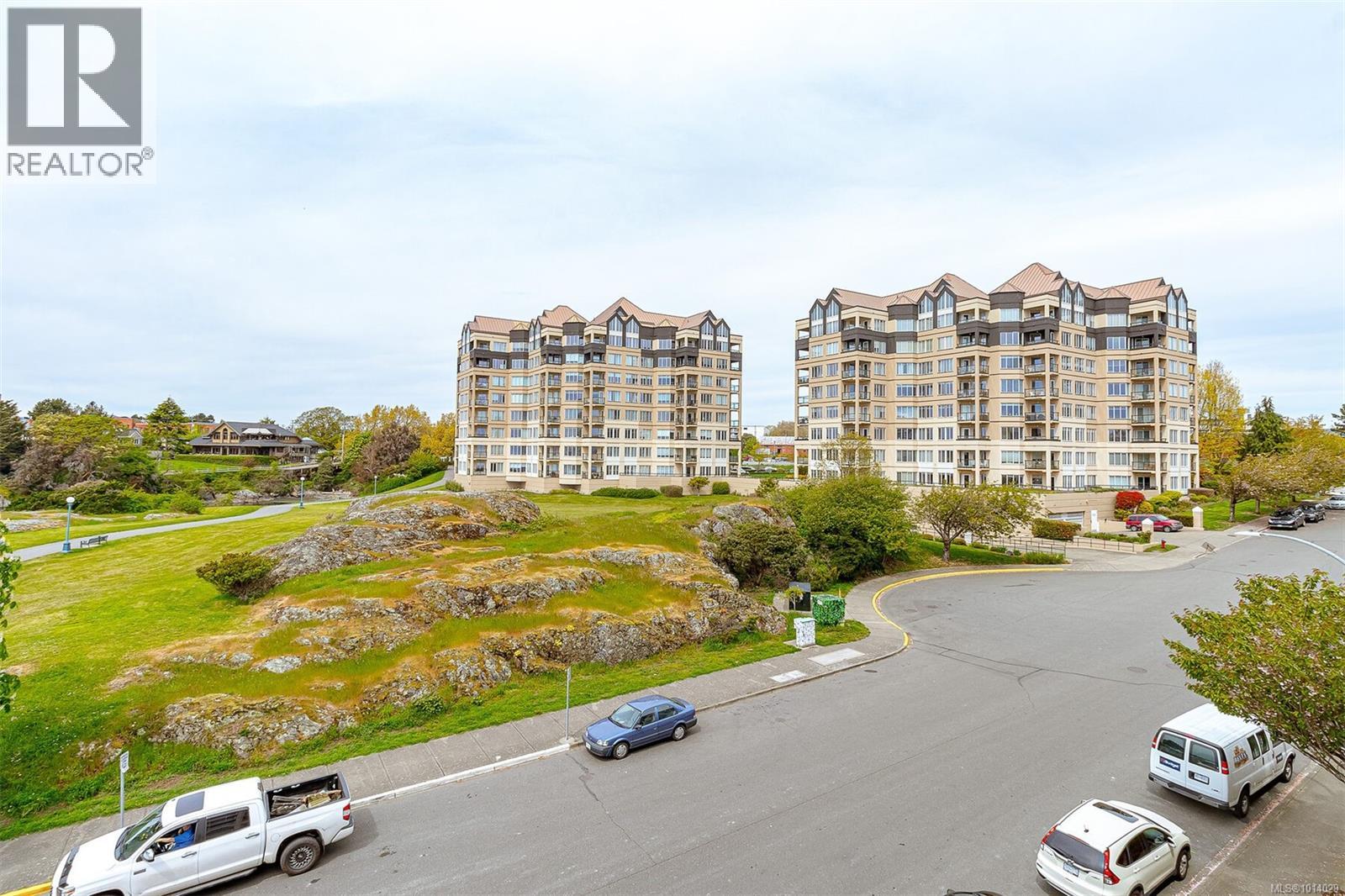 305 11 Cooperage Pl W, Victoria, British Columbia  V9A 7J9 - Photo 48 - 1014029