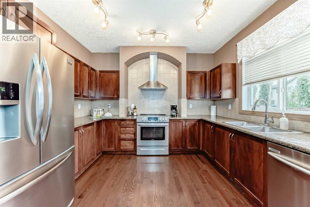 102 West Creek Mews, Chestermere, Alberta  T1X 1S1 - Photo 6 - A2252941