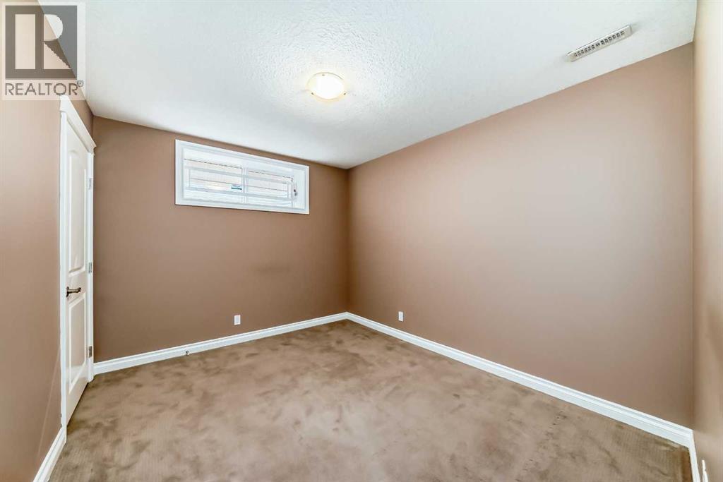 102 West Creek Mews, Chestermere, Alberta  T1X 1S1 - Photo 38 - A2252941