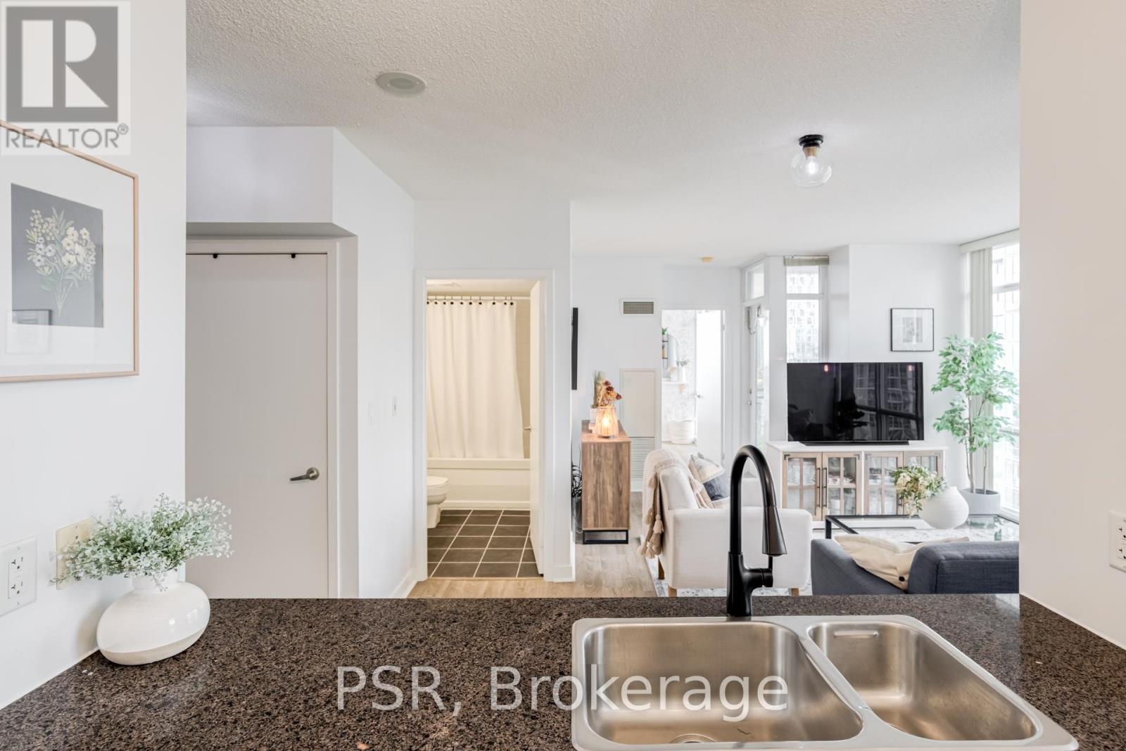 2603 - 11 Brunel Court, Toronto, Ontario  M5V 3Y3 - Photo 17 - C12482304