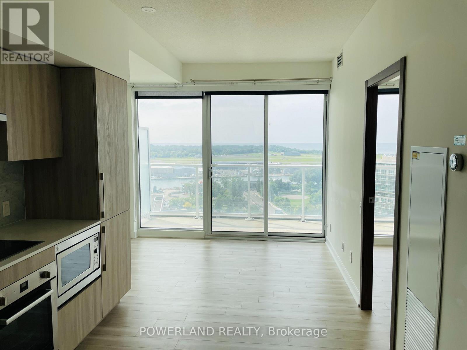 2116 - 17 Bathurst Street, Toronto, Ontario  M5V 0N1 - Photo 13 - C12482305