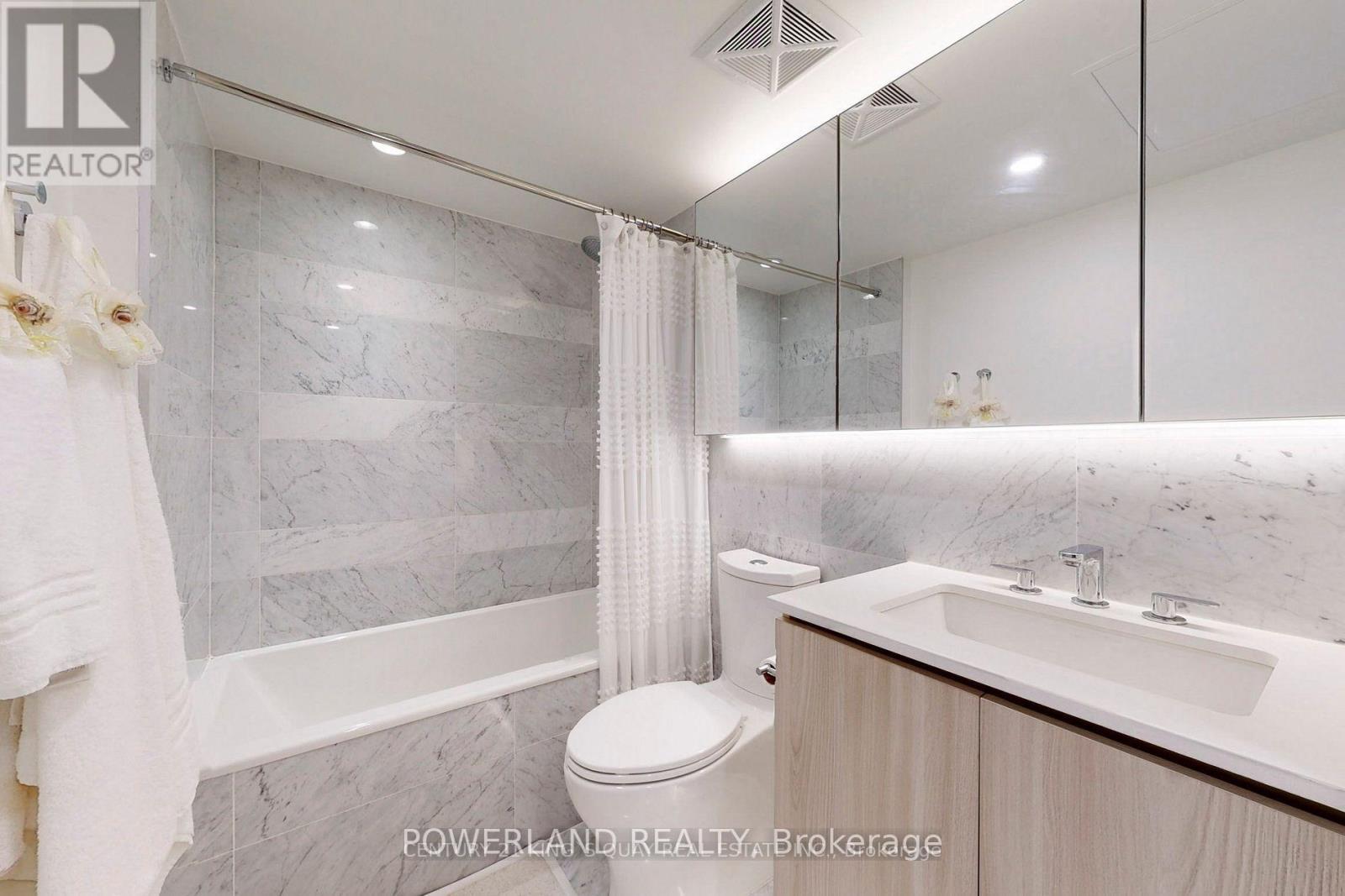 2116 - 17 Bathurst Street, Toronto, Ontario  M5V 0N1 - Photo 24 - C12482305