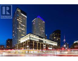 2116 - 17 BATHURST STREET