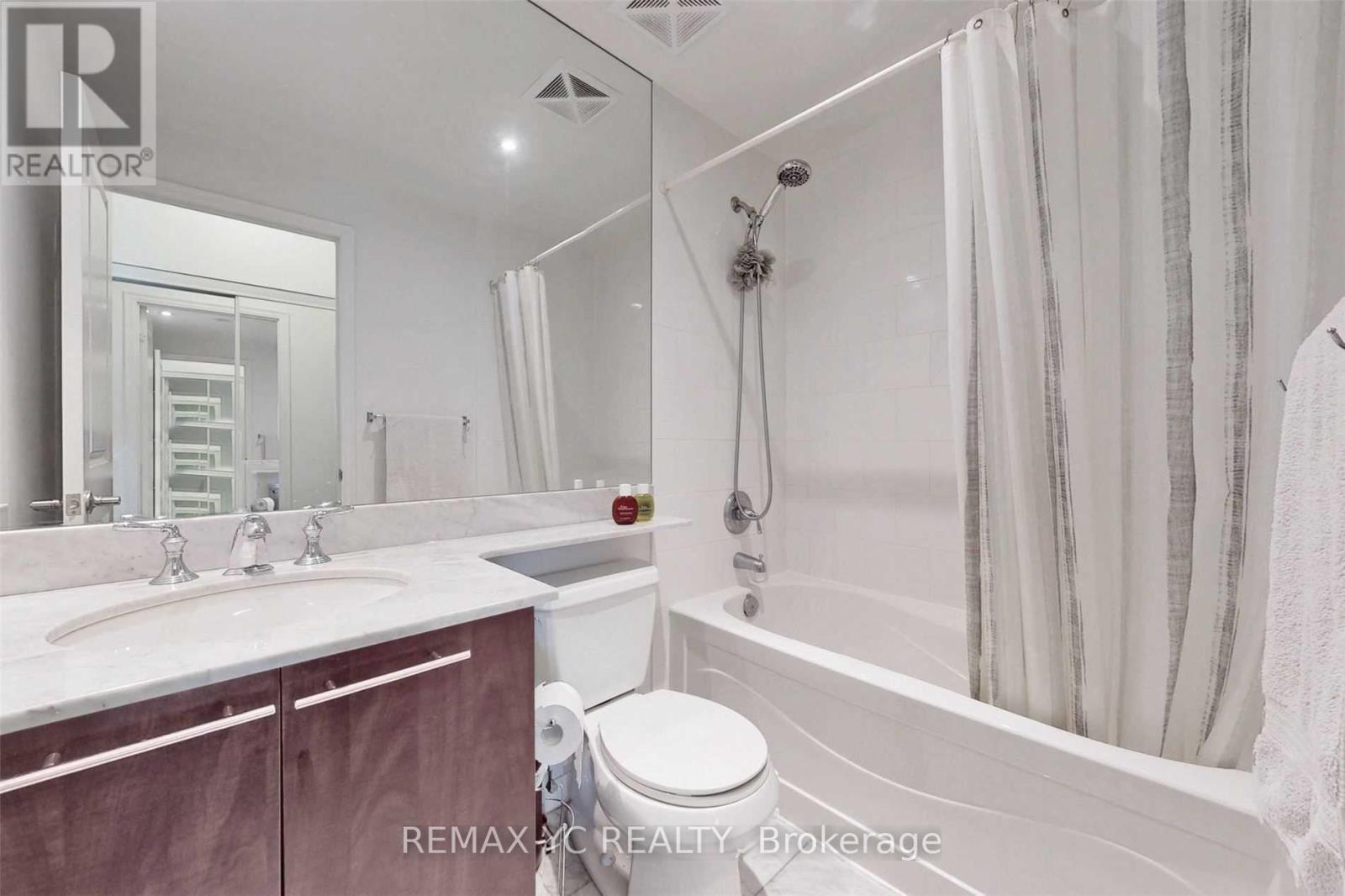413 - 628 Fleet Street, Toronto, Ontario  M5V 1A8 - Photo 24 - C12482309