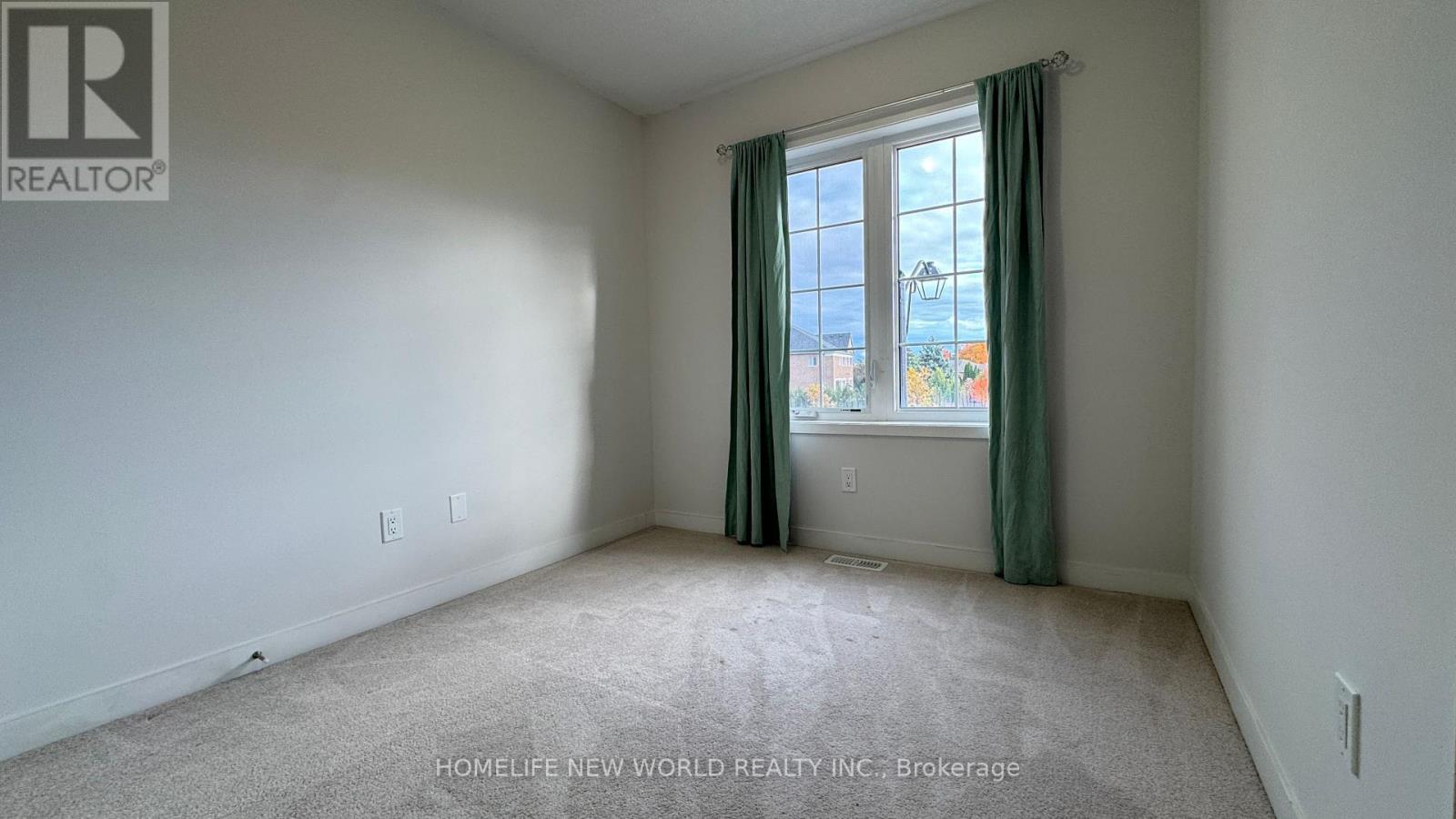 120 Knott End Crescent, Newmarket, Ontario  L3Y 0E4 - Photo 12 - N12482292