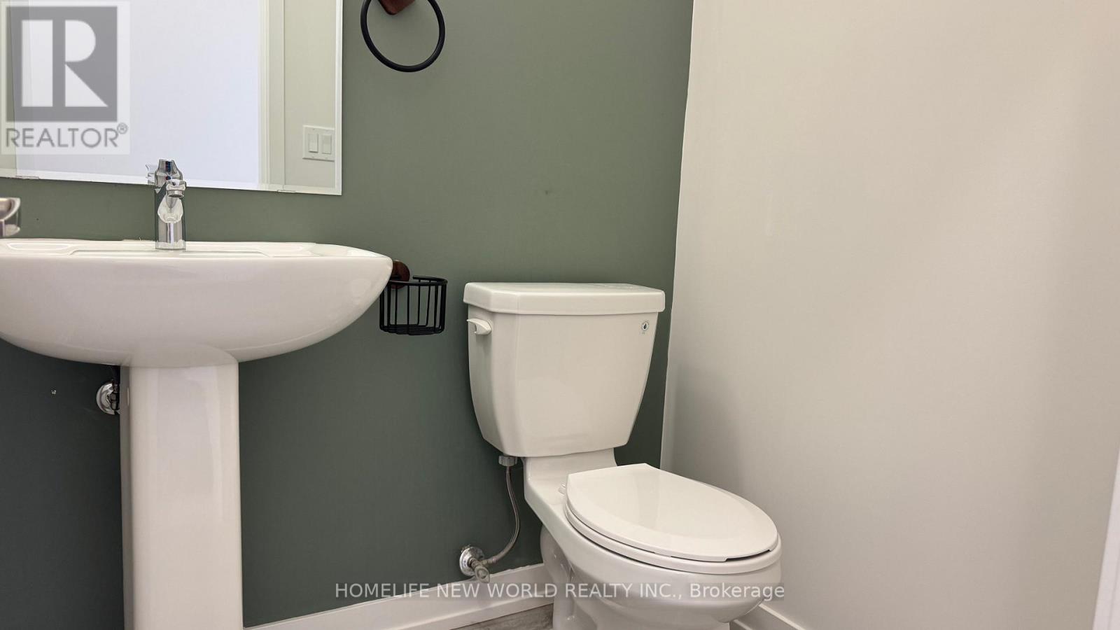 120 Knott End Crescent, Newmarket, Ontario  L3Y 0E4 - Photo 7 - N12482292
