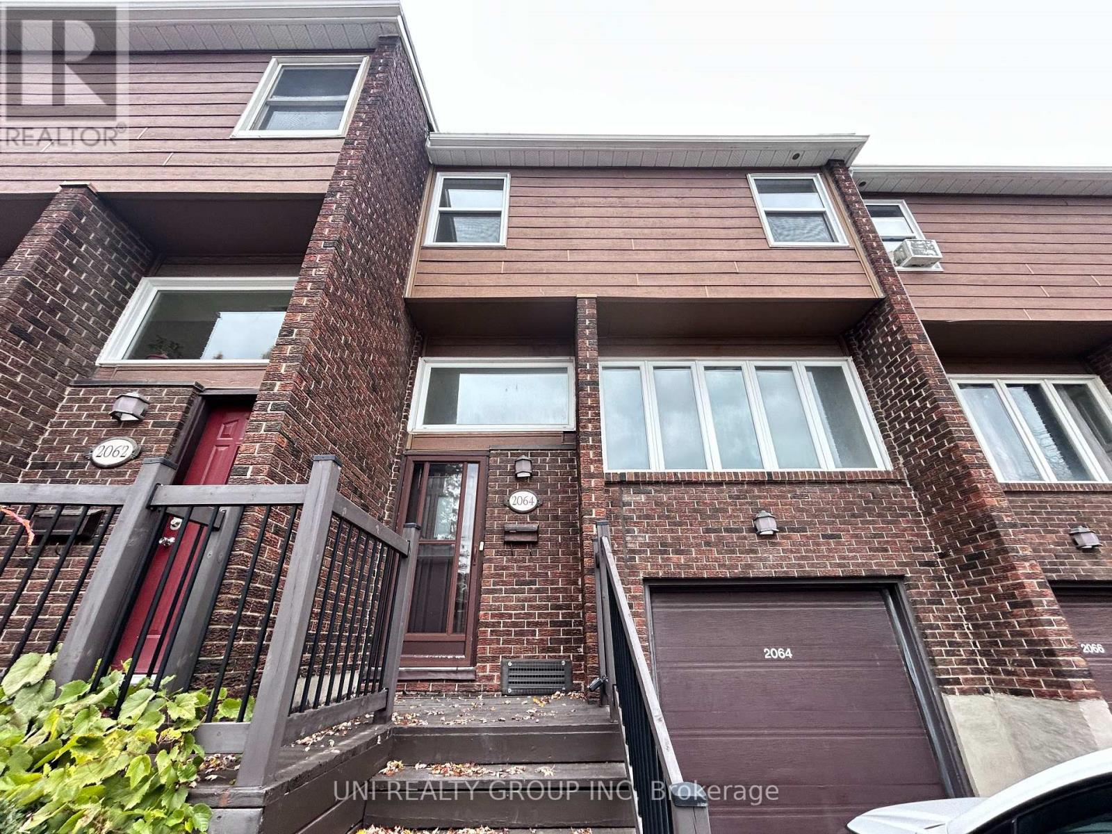 77 - 2064 Eric Crescent, Ottawa, Ontario  K1B 4P4 - Photo 2 - X12482328