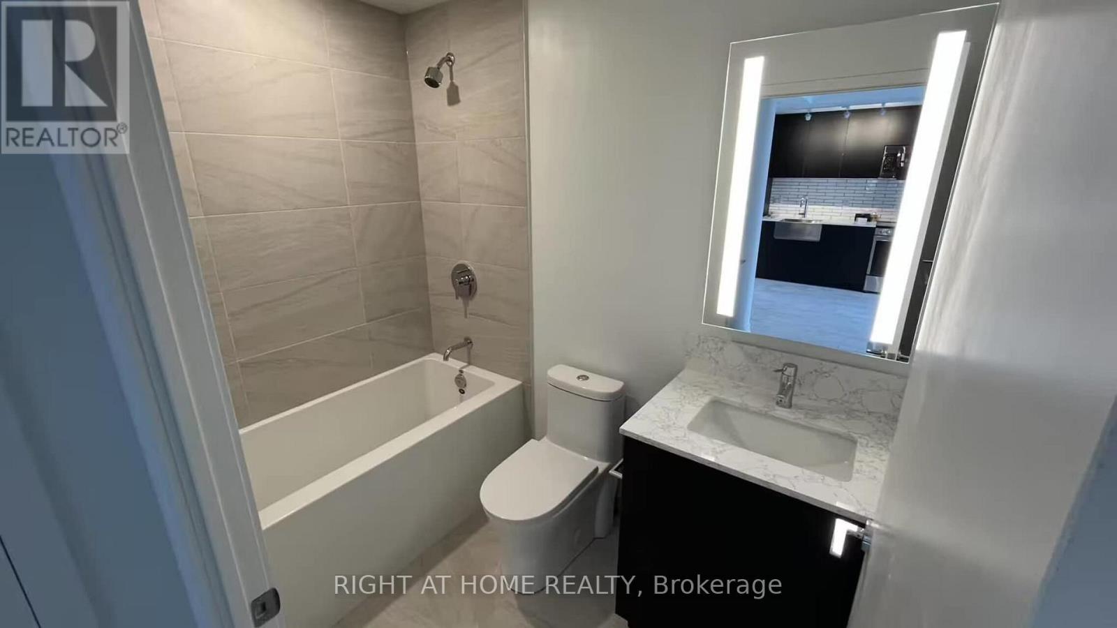 521 - 270 Dufferin Street, Toronto, Ontario  M6K 0H8 - Photo 6 - W12482298