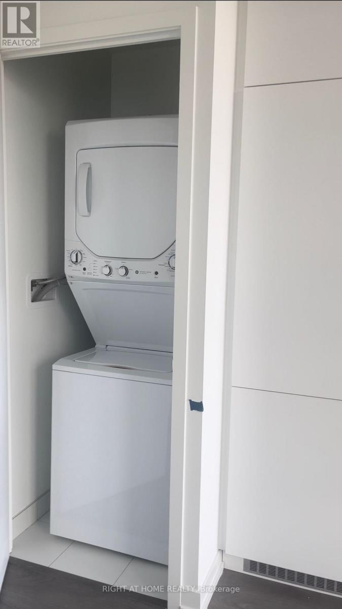 521 - 270 Dufferin Street, Toronto, Ontario  M6K 0H8 - Photo 8 - W12482298