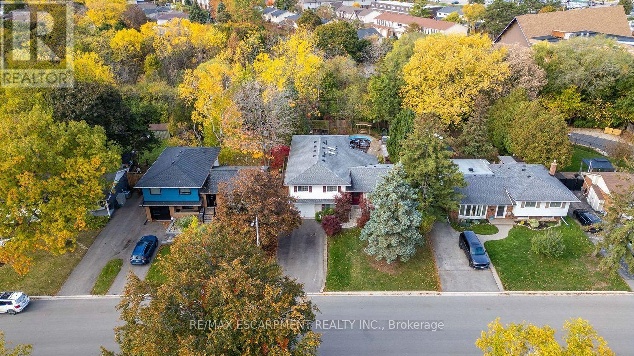 5119 Cherryhill Crescent, Burlington, Ontario  L7L 4B8 - Photo 37 - W12482303