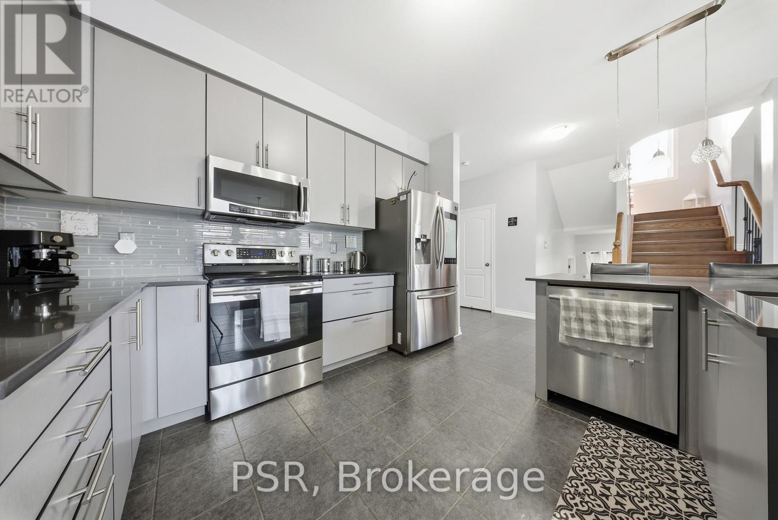 24 Burgess Crescent, Brantford, Ontario  N3T 0J5 - Photo 8 - X12482315