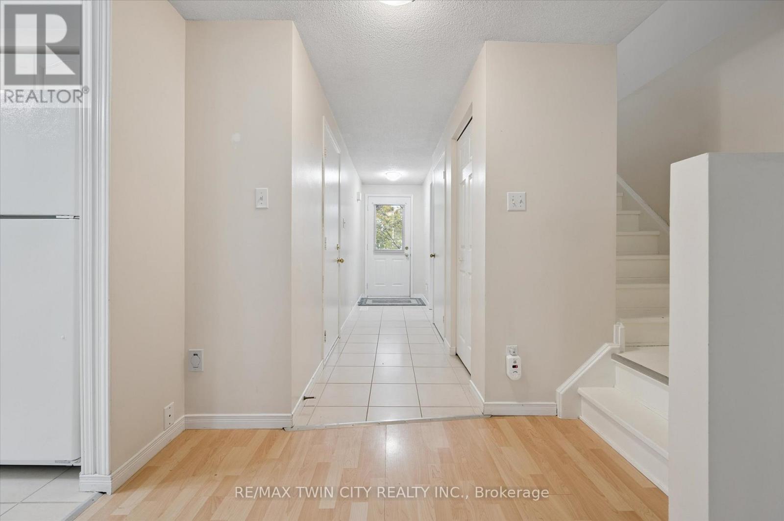 35 Edgemere Drive, Cambridge, Ontario  N1P 1A9 - Photo 14 - X12482320