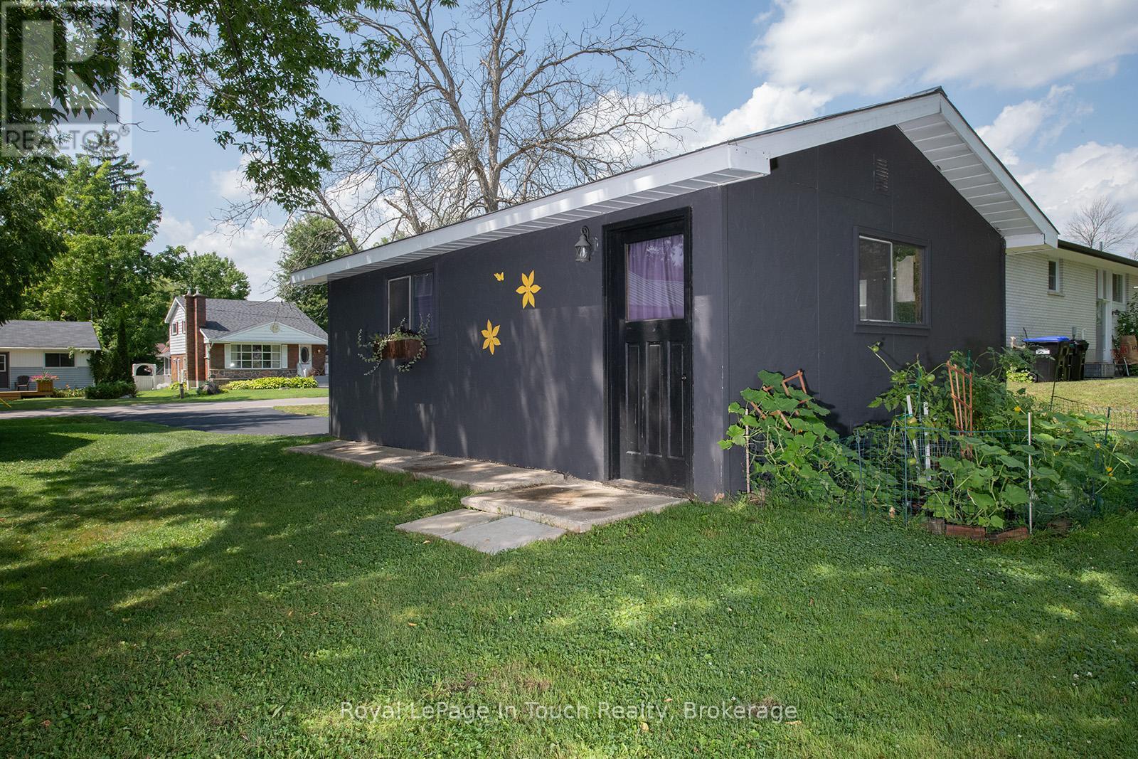 3 Cyril Martin Place, Severn, Ontario  L0K 1E0 - Photo 35 - S12363929