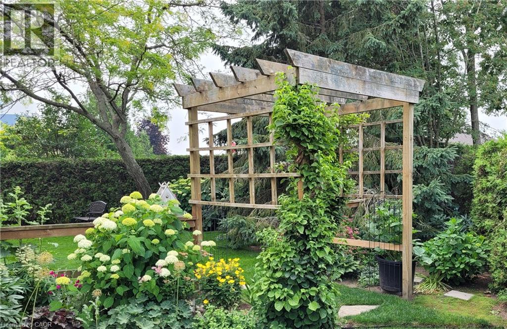 15 Bayshore Court, Port Dover, Ontario  N0A 1N7 - Photo 41 - 40778596