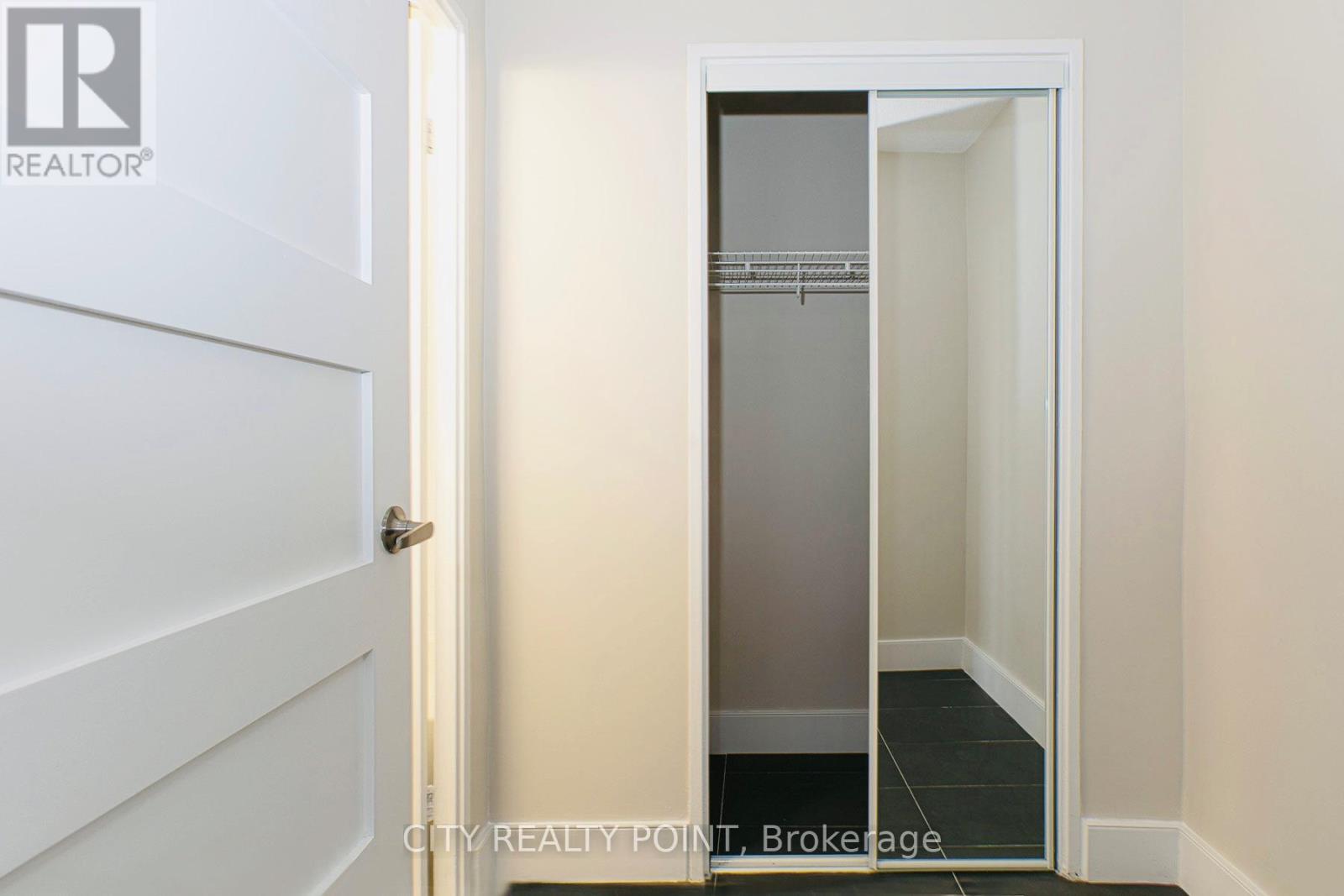 507 - 666 Spadina Avenue, Toronto, Ontario  M5S 2H8 - Photo 3 - C12482332
