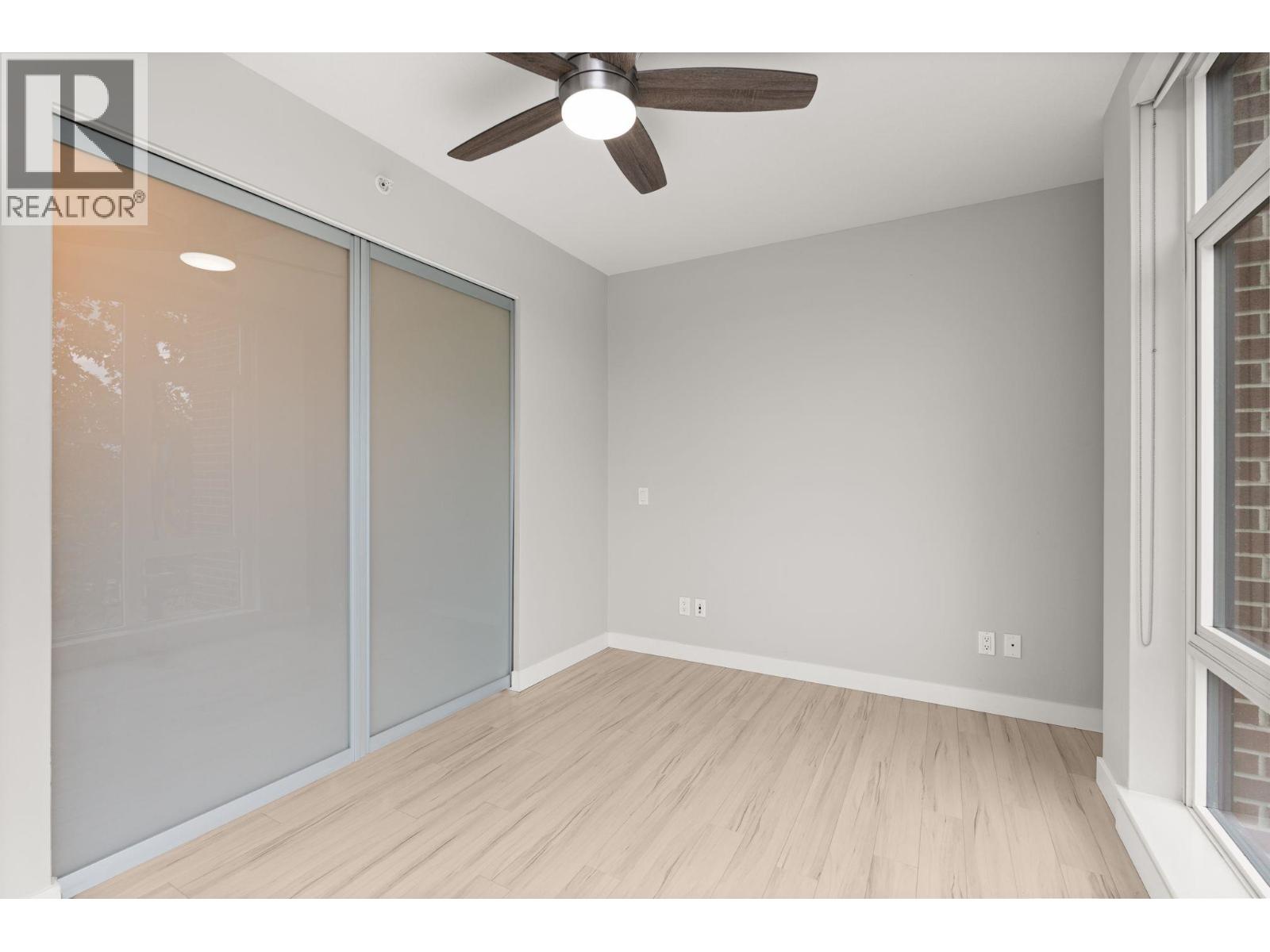 207 111 E 3rd Street, North Vancouver, British Columbia  V7L 0C6 - Photo 17 - R3061404