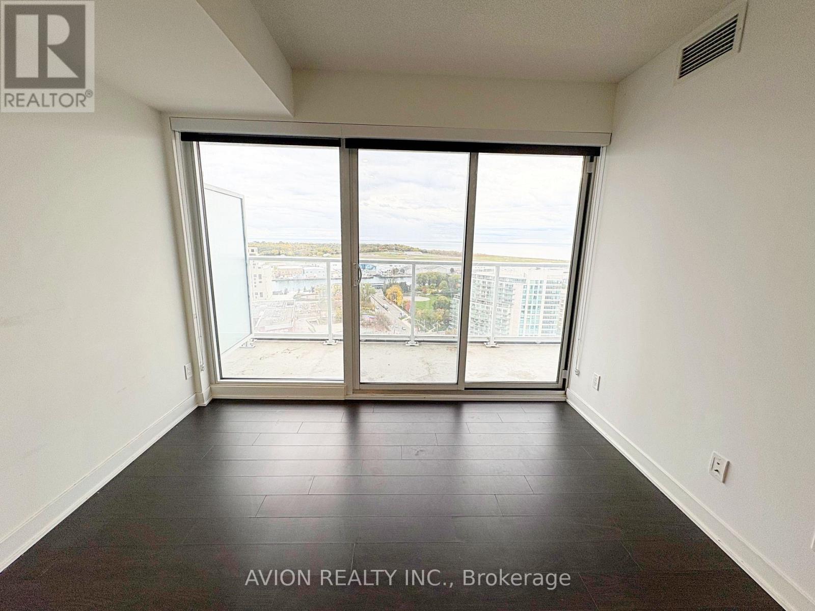 2516 - 17 Bathurst Street, Toronto, Ontario  M5V 0N1 - Photo 11 - C12482323