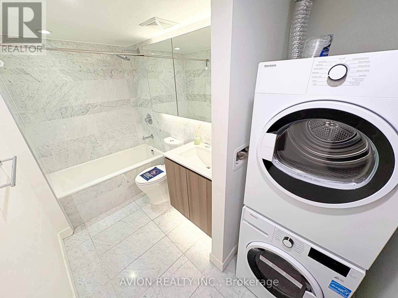 2516 - 17 Bathurst Street, Toronto, Ontario  M5V 0N1 - Photo 17 - C12482323