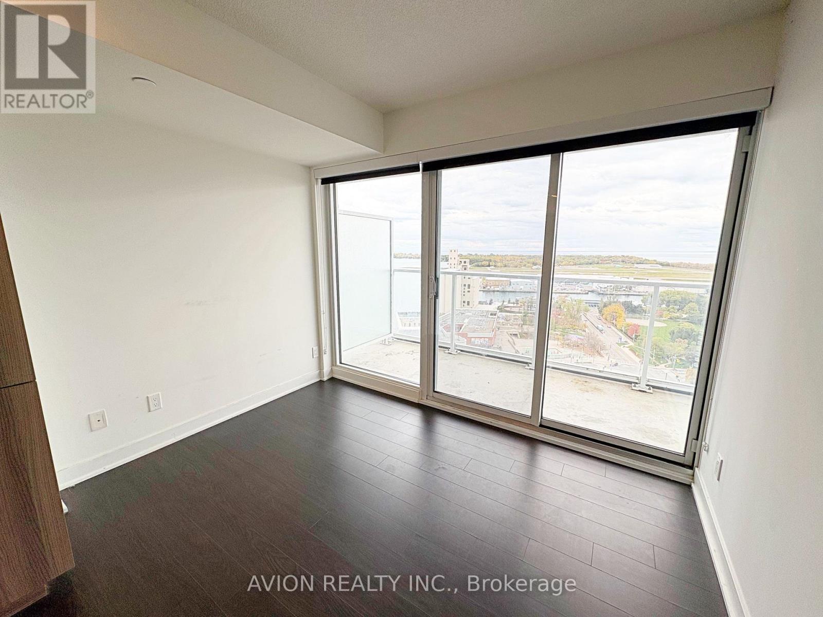2516 - 17 Bathurst Street, Toronto, Ontario  M5V 0N1 - Photo 9 - C12482323