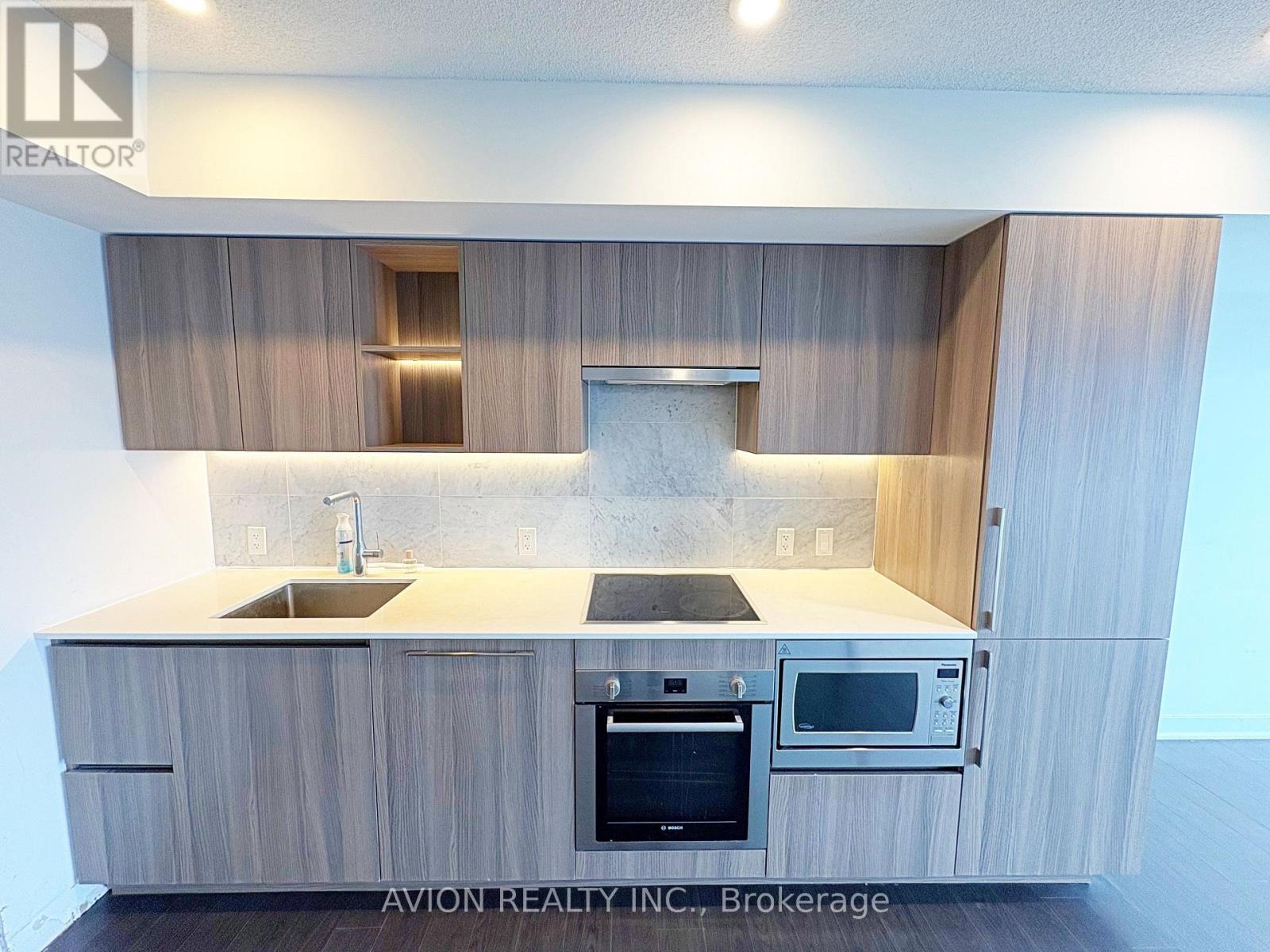 2516 - 17 Bathurst Street, Toronto, Ontario  M5V 0N1 - Photo 4 - C12482323