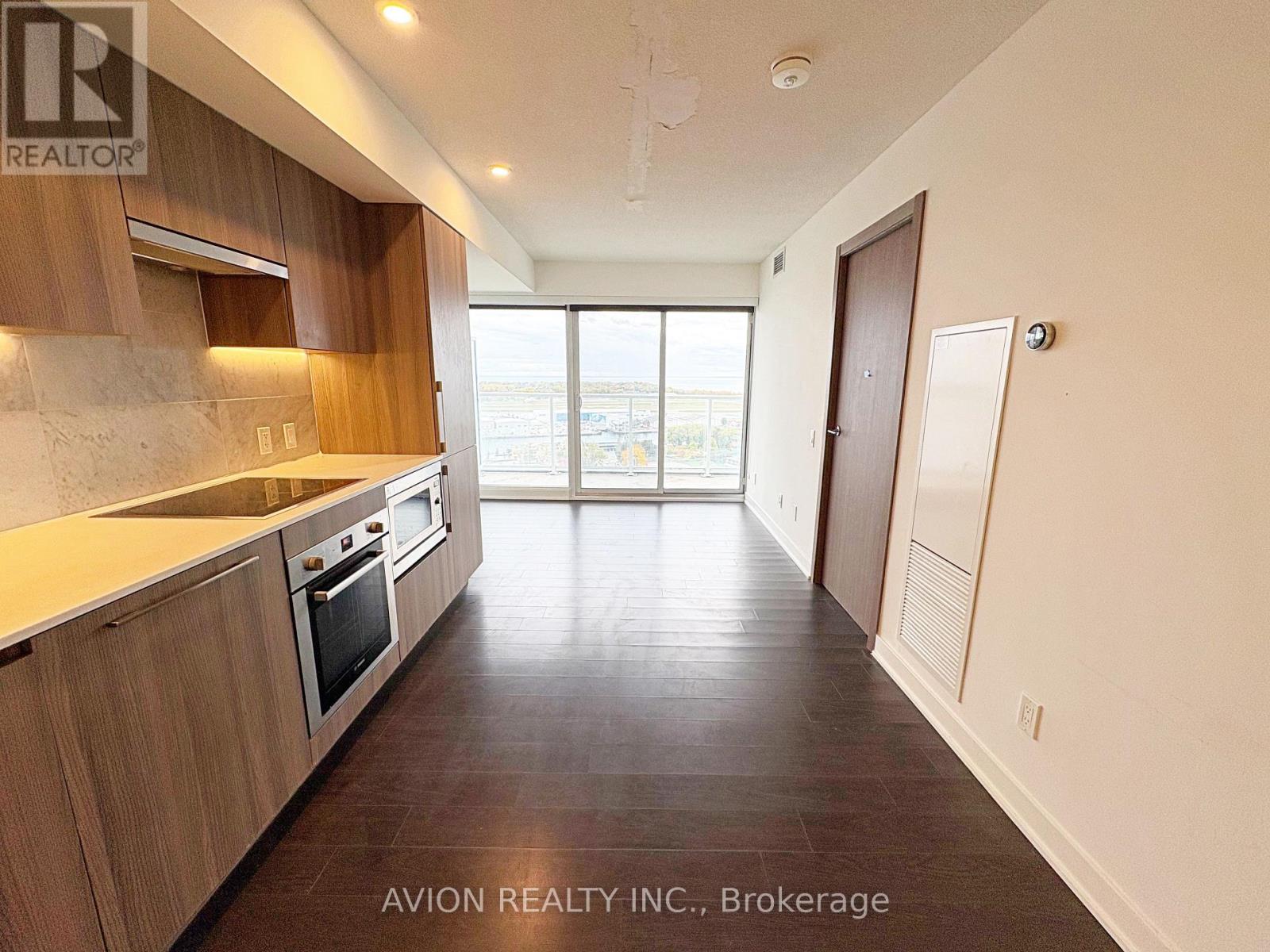 2516 - 17 Bathurst Street, Toronto, Ontario  M5V 0N1 - Photo 7 - C12482323