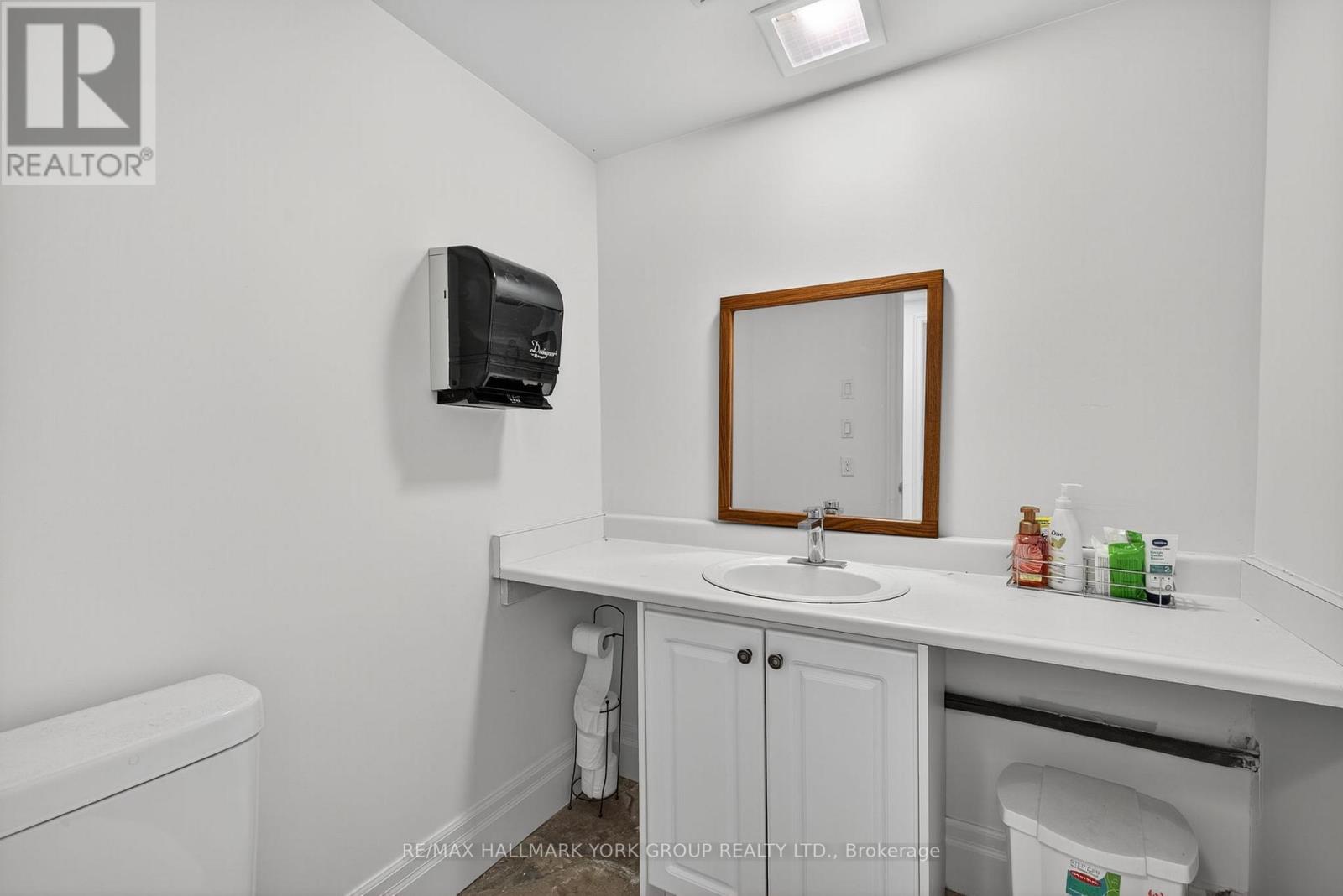 4515 Lloydtown Aurora Road, King, Ontario  L0G 1J0 - Photo 29 - N12460439