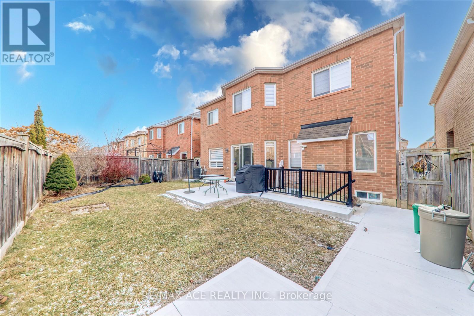 Bsmt - 82 Warnford Circle, Ajax, Ontario  L1T 0J2 - Photo 12 - E12482327