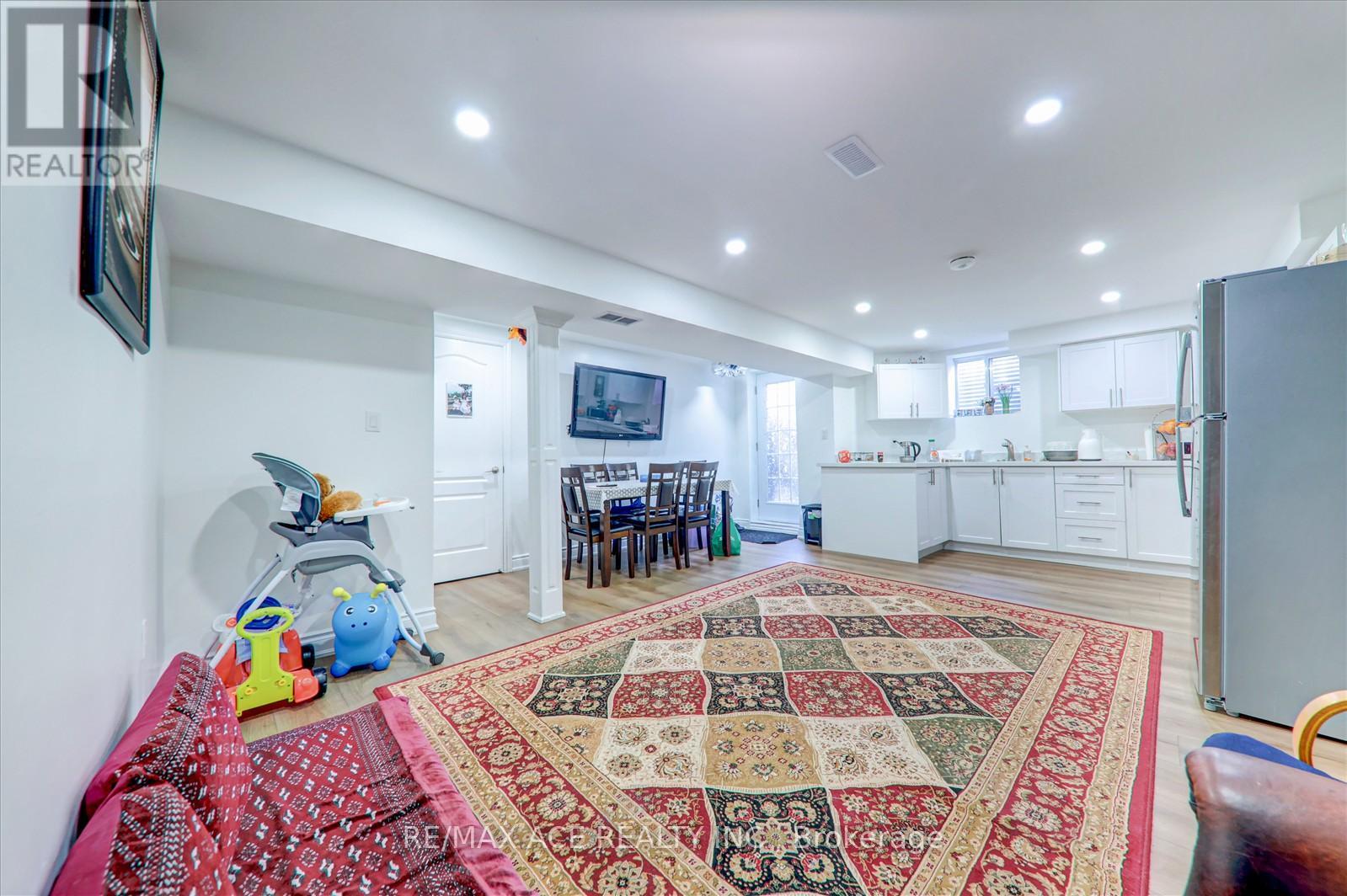 Bsmt - 82 Warnford Circle, Ajax, Ontario  L1T 0J2 - Photo 5 - E12482327