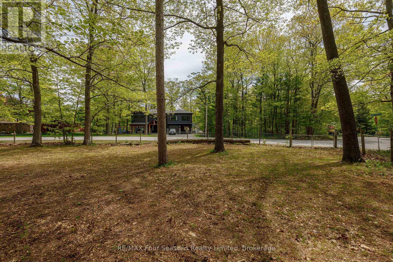 828 Oxbow Park Drive, Wasaga Beach, Ontario  L9Z 2V1 - Photo 21 - S12482344
