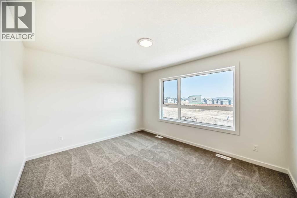 33 Royston Grove Nw, Calgary, Alberta  T3L 0M3 - Photo 27 - A2262825