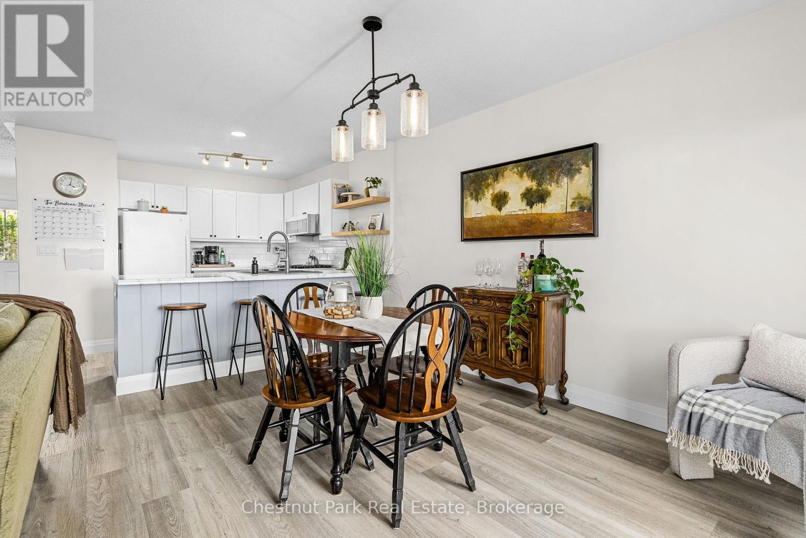 C2 - 20 Dairy Lane, Huntsville, Ontario  P1H 2L1 - Photo 11 - X12482355