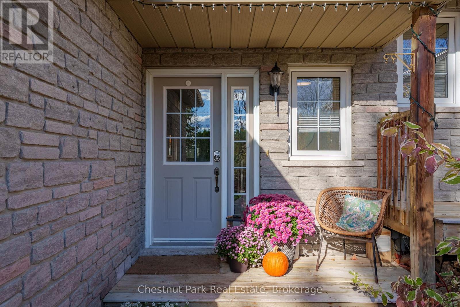 C2 - 20 Dairy Lane, Huntsville, Ontario  P1H 2L1 - Photo 4 - X12482355