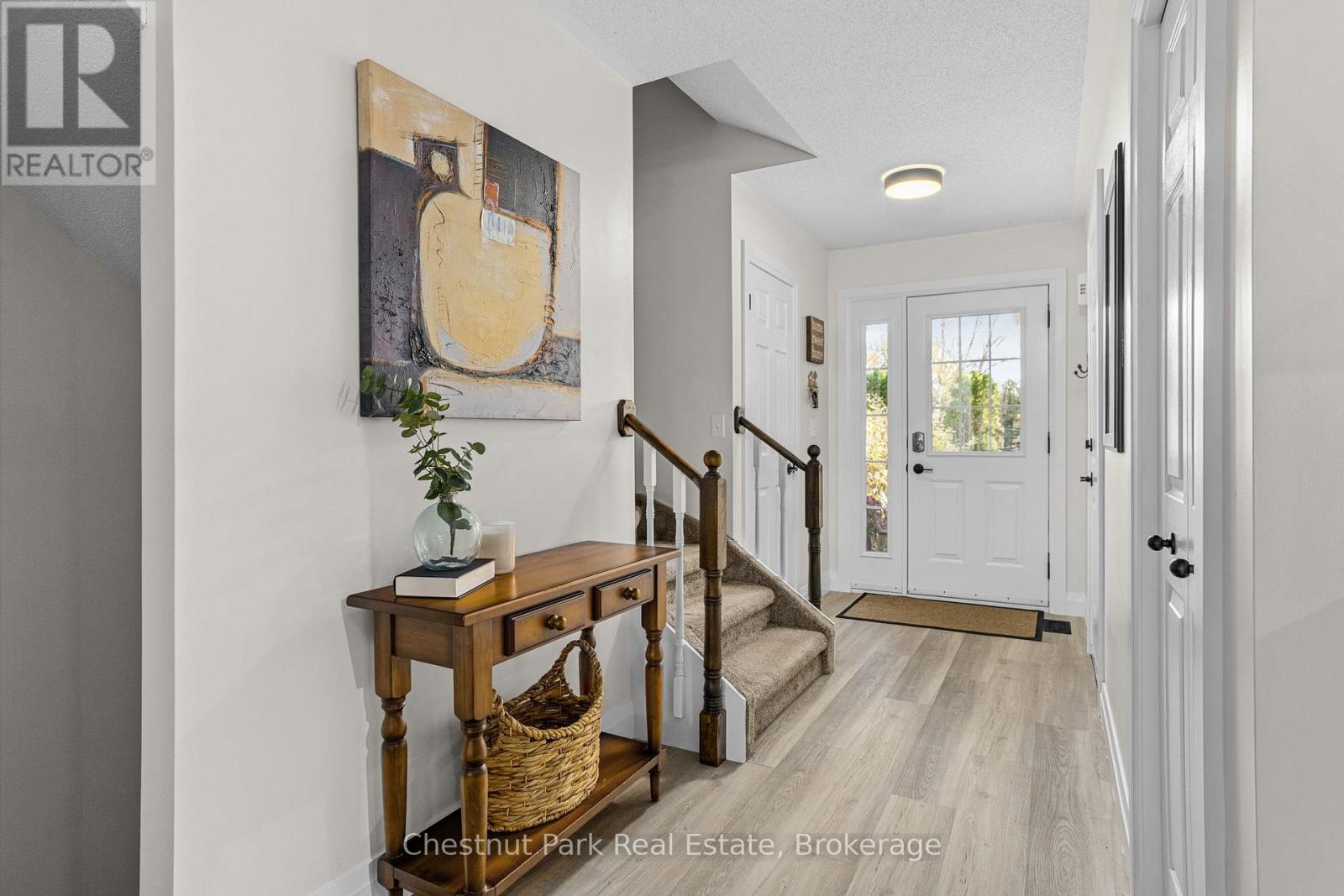 C2 - 20 Dairy Lane, Huntsville, Ontario  P1H 2L1 - Photo 5 - X12482355