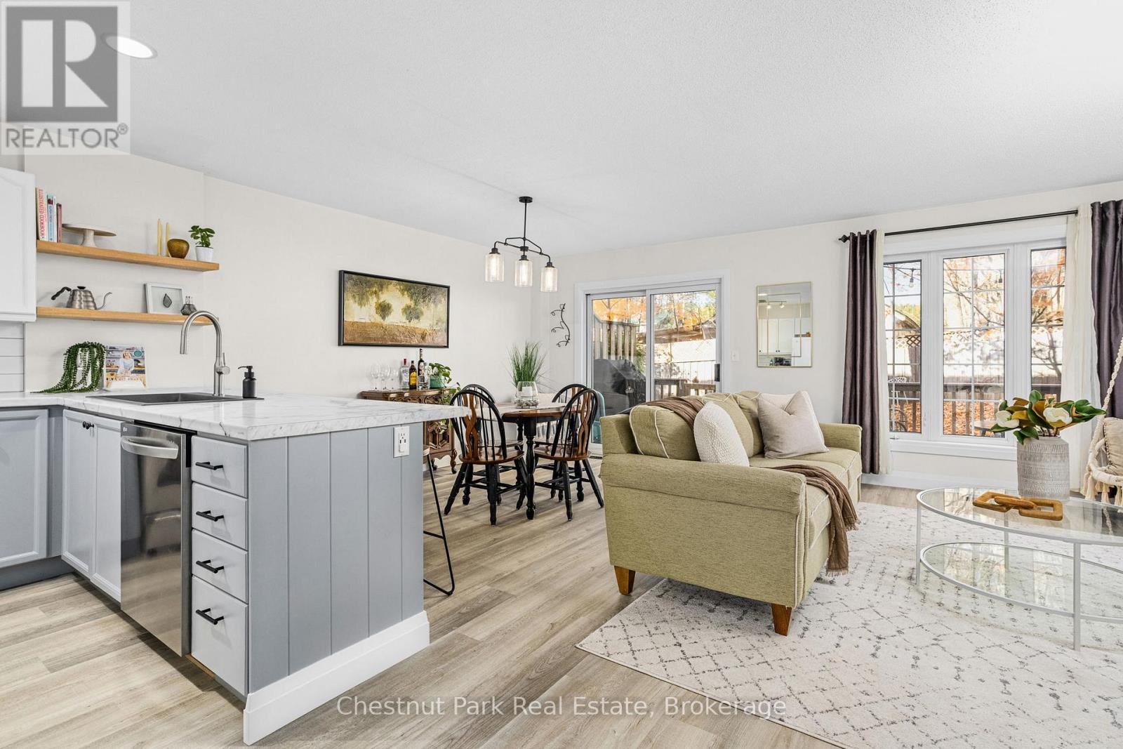 C2 - 20 Dairy Lane, Huntsville, Ontario  P1H 2L1 - Photo 7 - X12482355