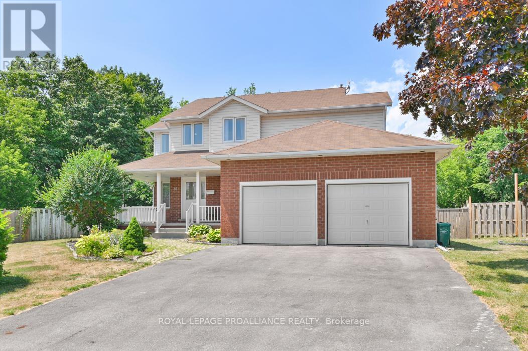 35 LORAINE AVENUE, Quinte West, Ontario