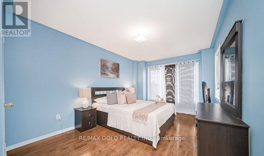 108 Black Forest Drive N, Brampton, Ontario  L6R 2E6 - Photo 19 - W12482334