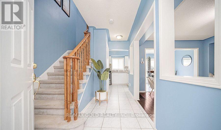 108 Black Forest Drive N, Brampton, Ontario  L6R 2E6 - Photo 24 - W12482334