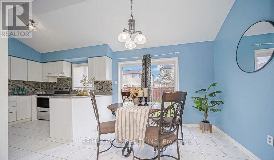 108 Black Forest Drive N, Brampton, Ontario  L6R 2E6 - Photo 30 - W12482334
