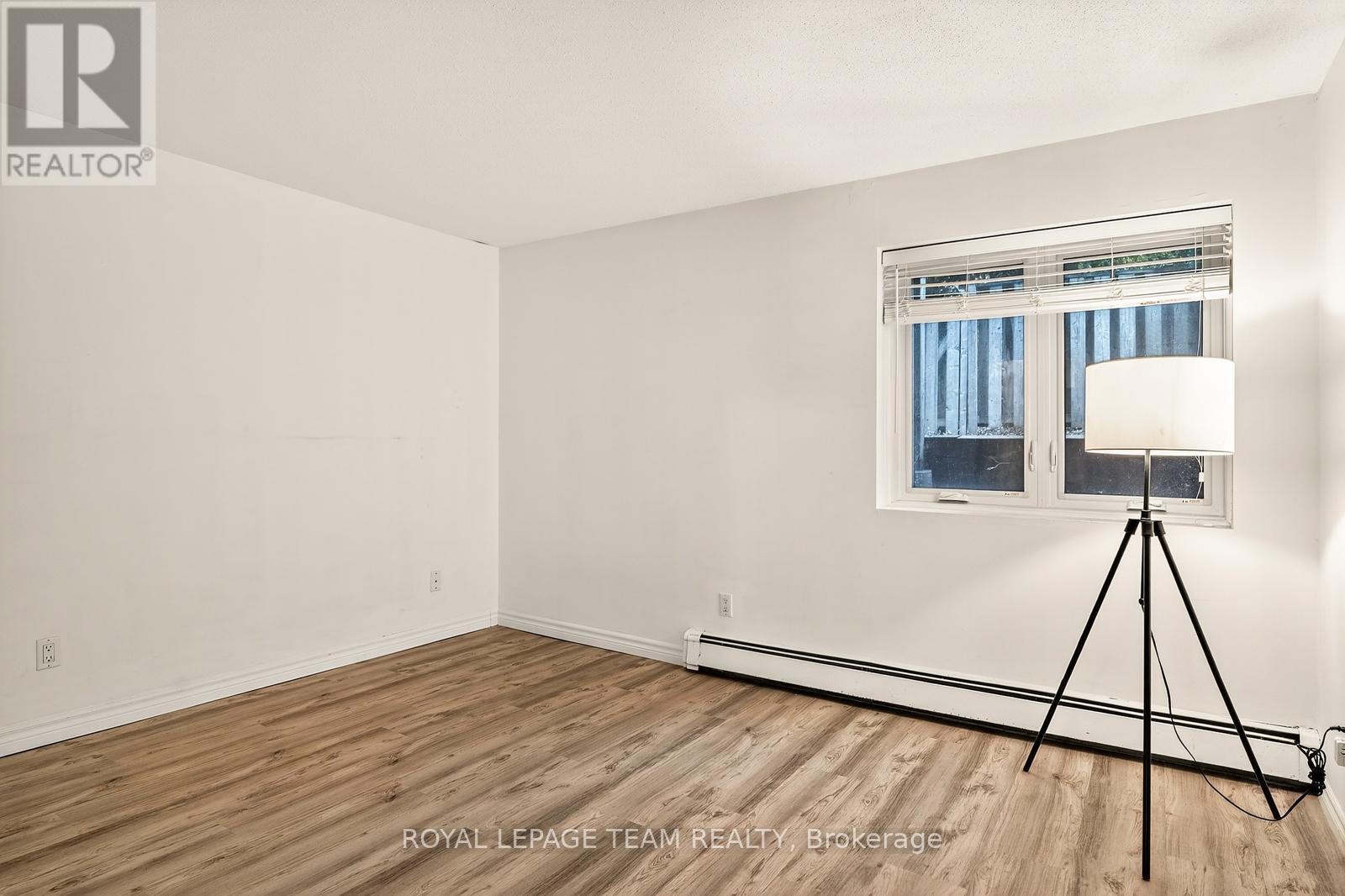 25 Sheba Private, Ottawa, Ontario  K1K 4K8 - Photo 12 - X12482357