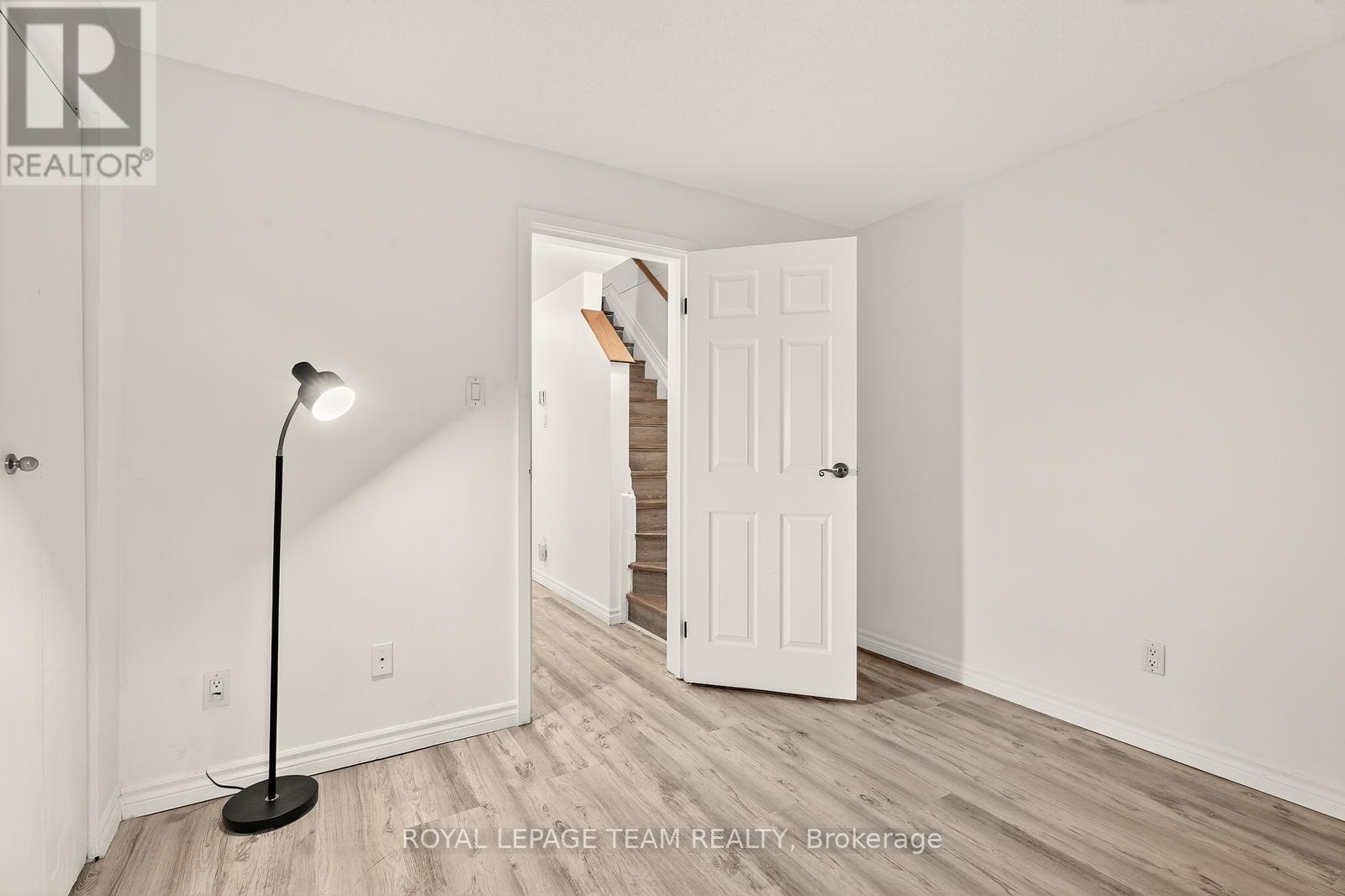 25 Sheba Private, Ottawa, Ontario  K1K 4K8 - Photo 15 - X12482357
